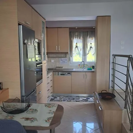 Sotiria Sea Side Luxury Apartment *